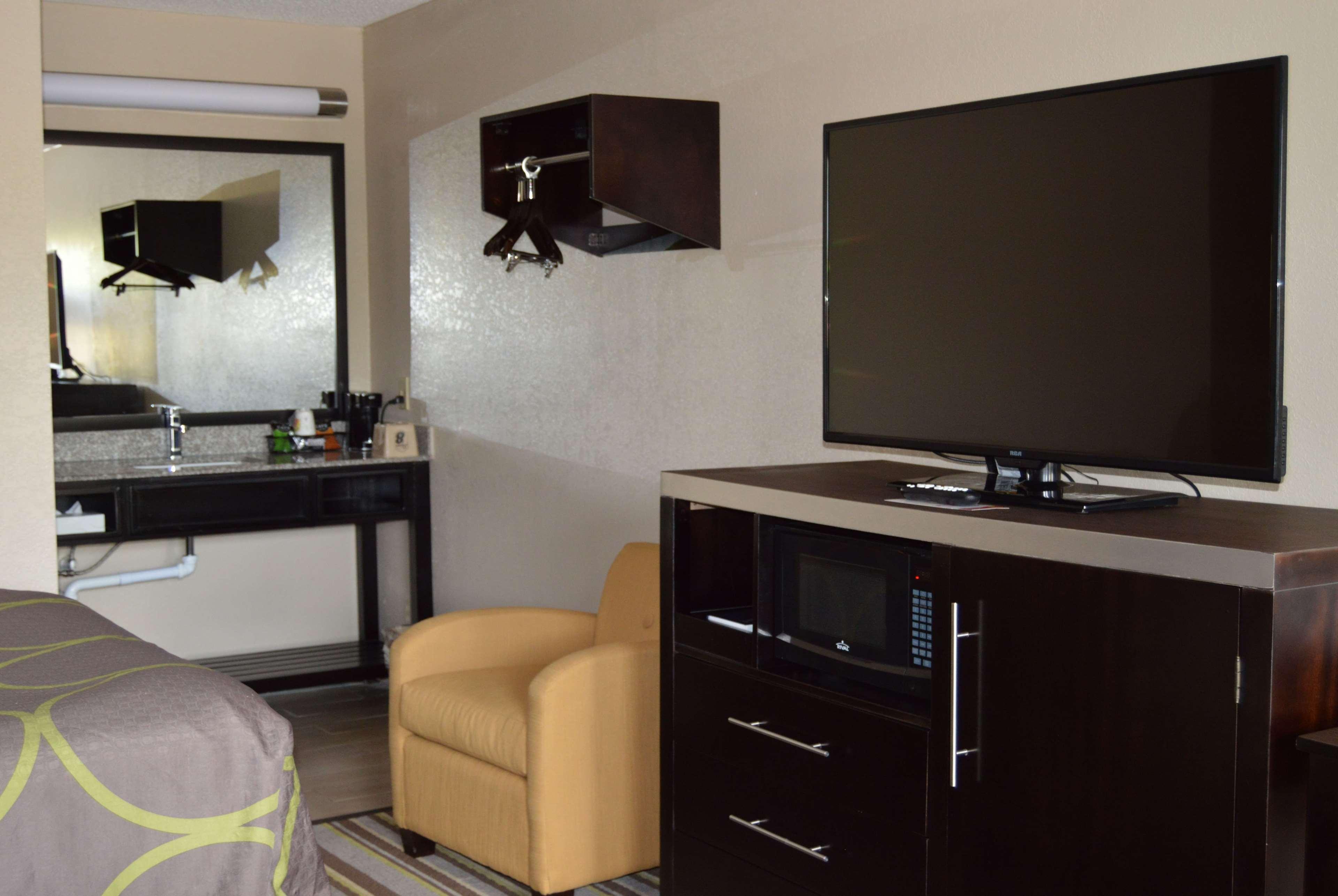 Hotel Super 8 By Wyndham Stockbridge