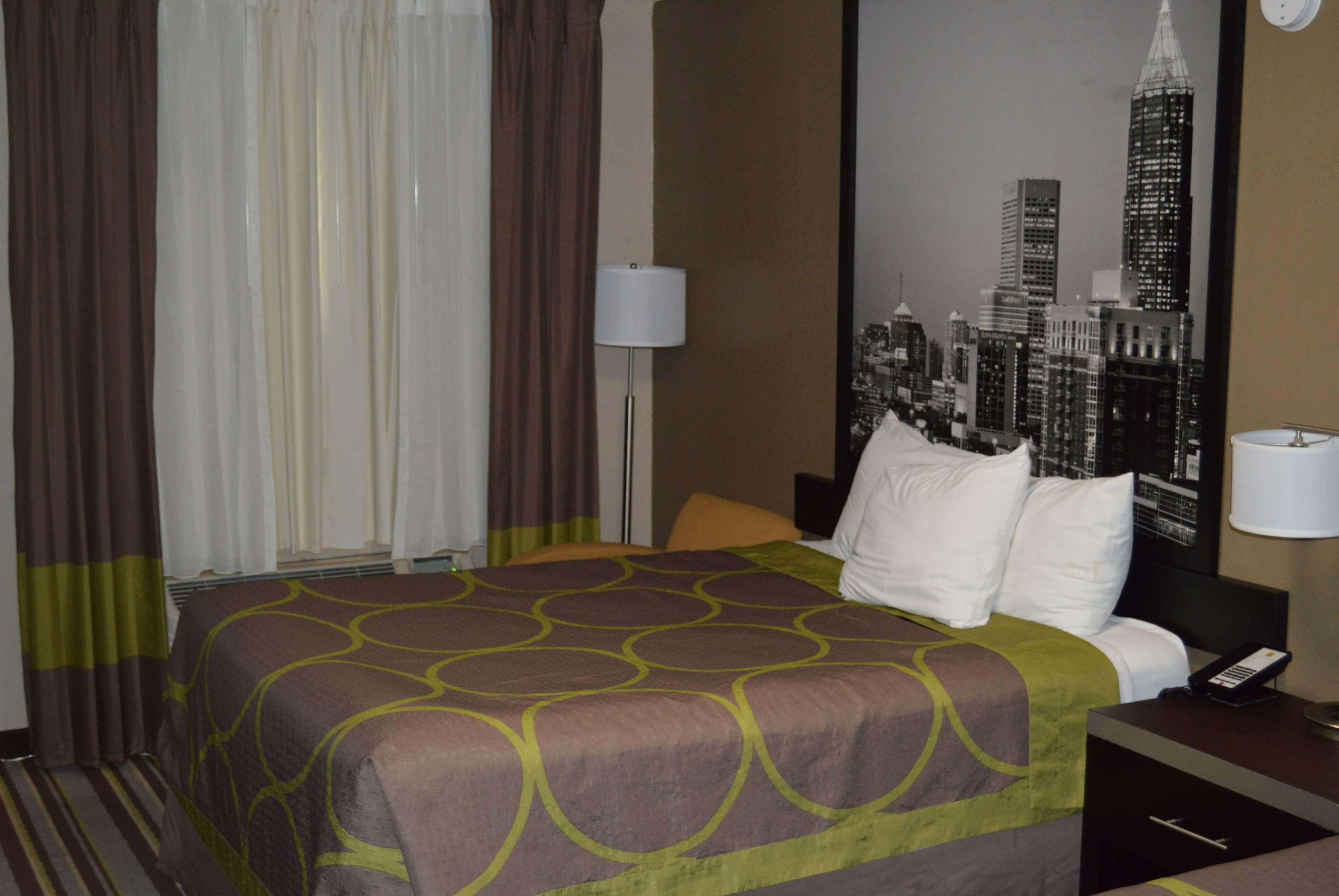 Hotel Super 8 By Wyndham 2*