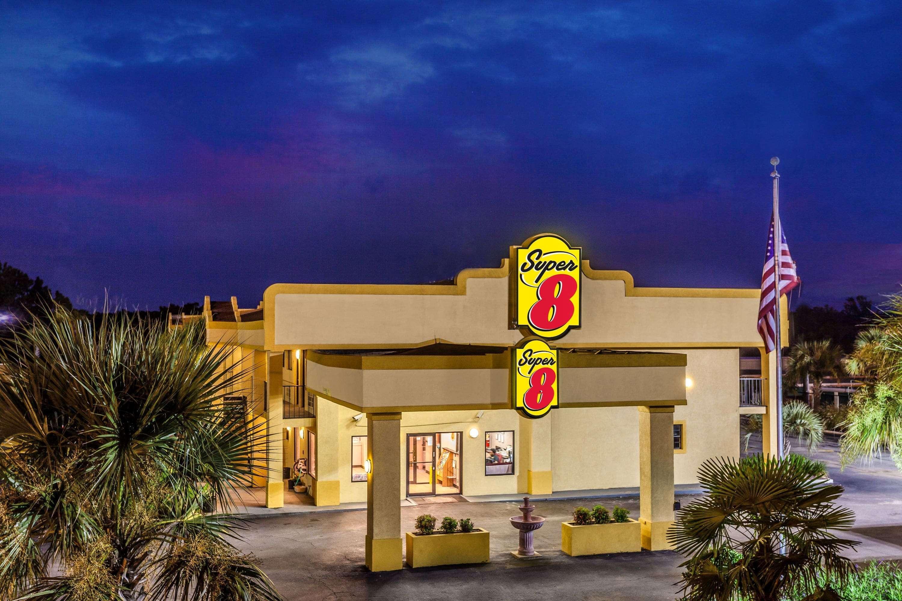 Super 8 By Wyndham Hotel Stockbridge